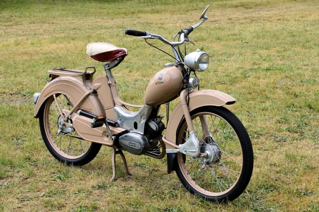 picture of a moped